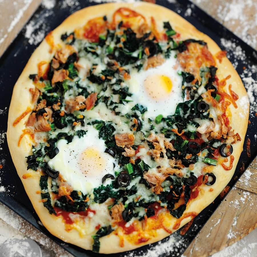 Picture of Cavolo Nero Pizza with Tuna Eggs