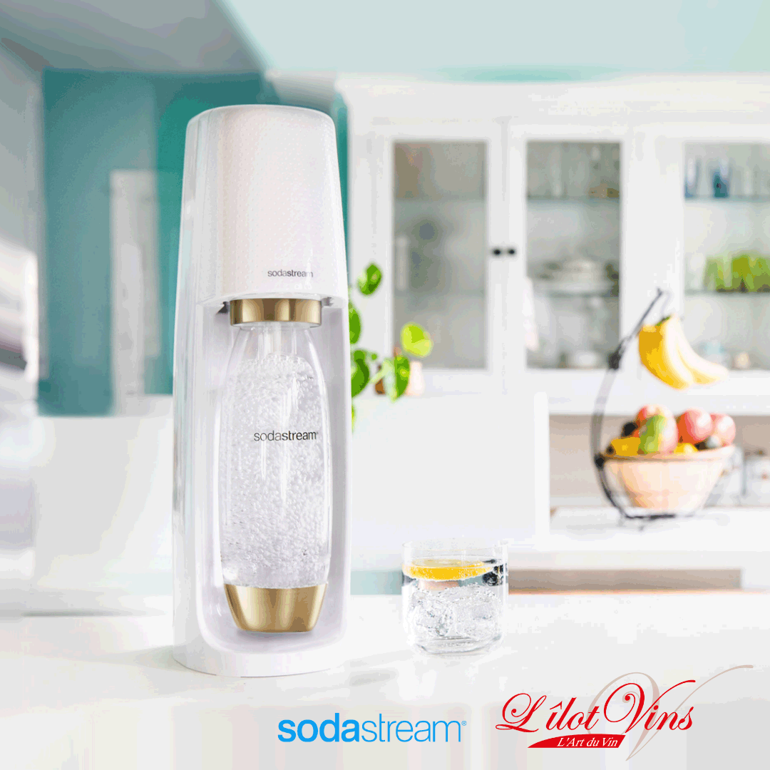 machine spirit blanche sur plan de travail cuisine