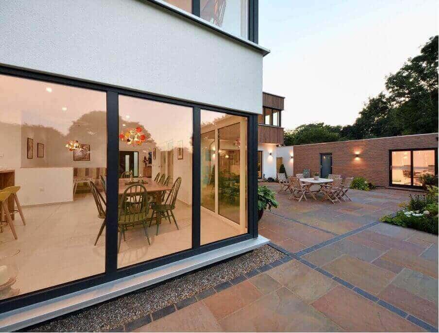 contemporary courtyard