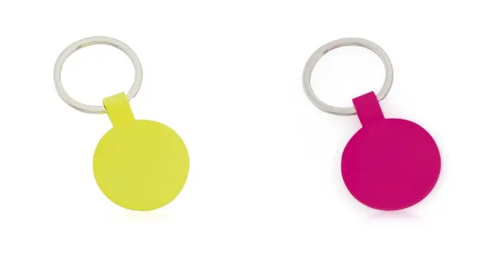 PORTE CLE METAL JAUNE OU ROSE FLUO