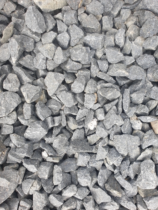 Black Granite Chippings Dry