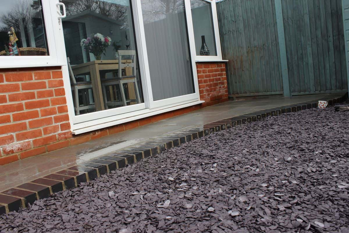 plum slate chippings 20mm