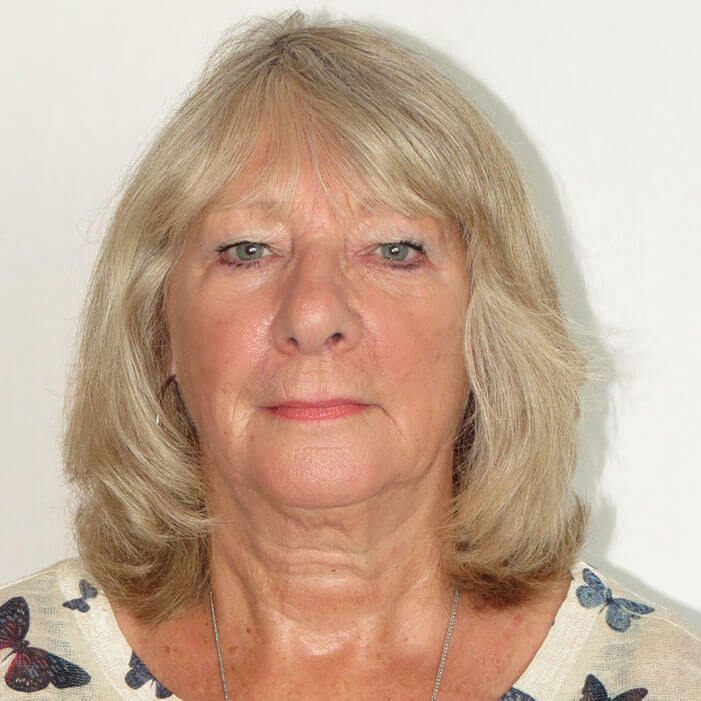 Mrs Jean Barrett