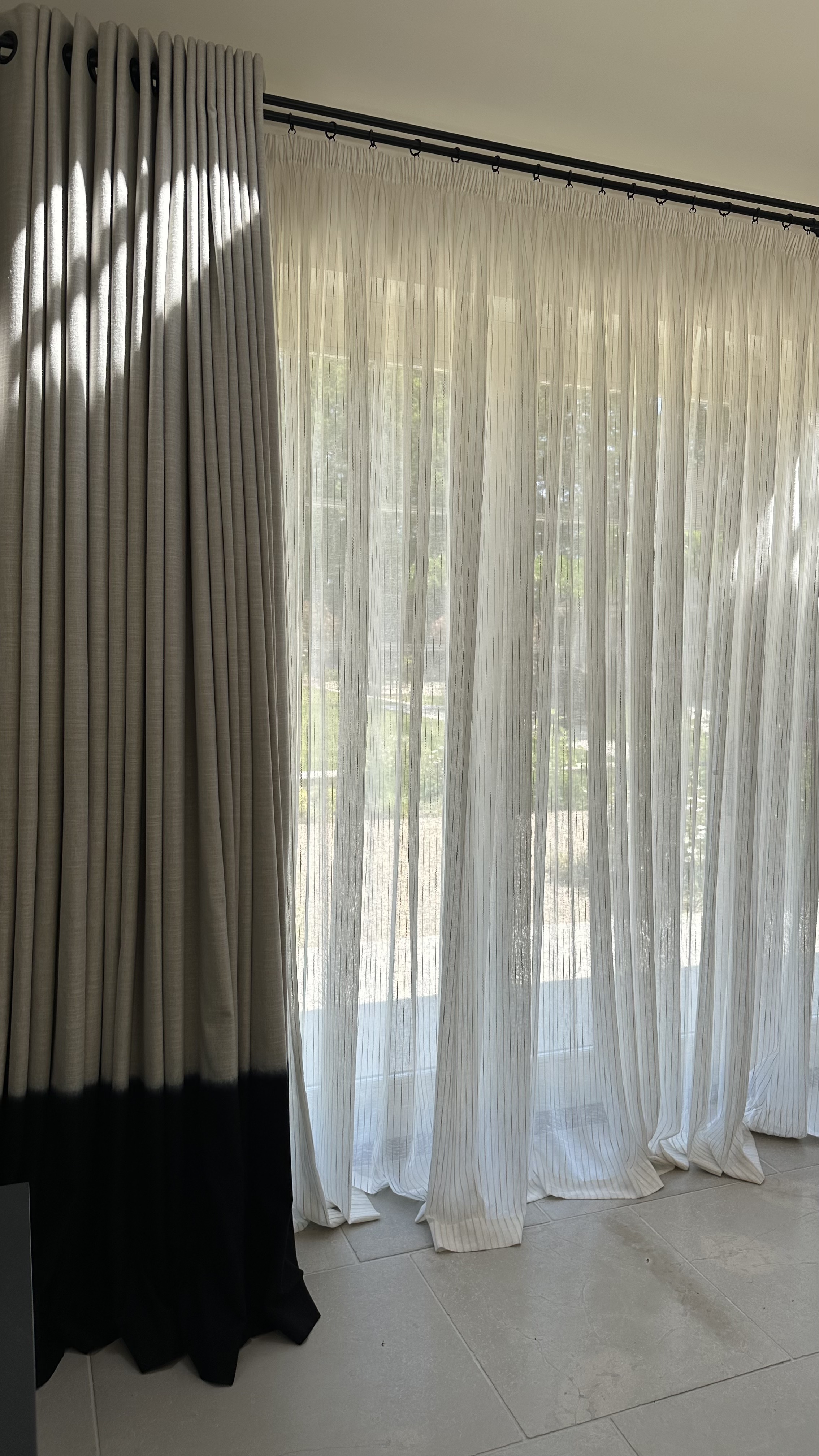 Renaissance_Interiors_Hartley_Wintney_LakesideHomeOffice_Curtains.JPG 05