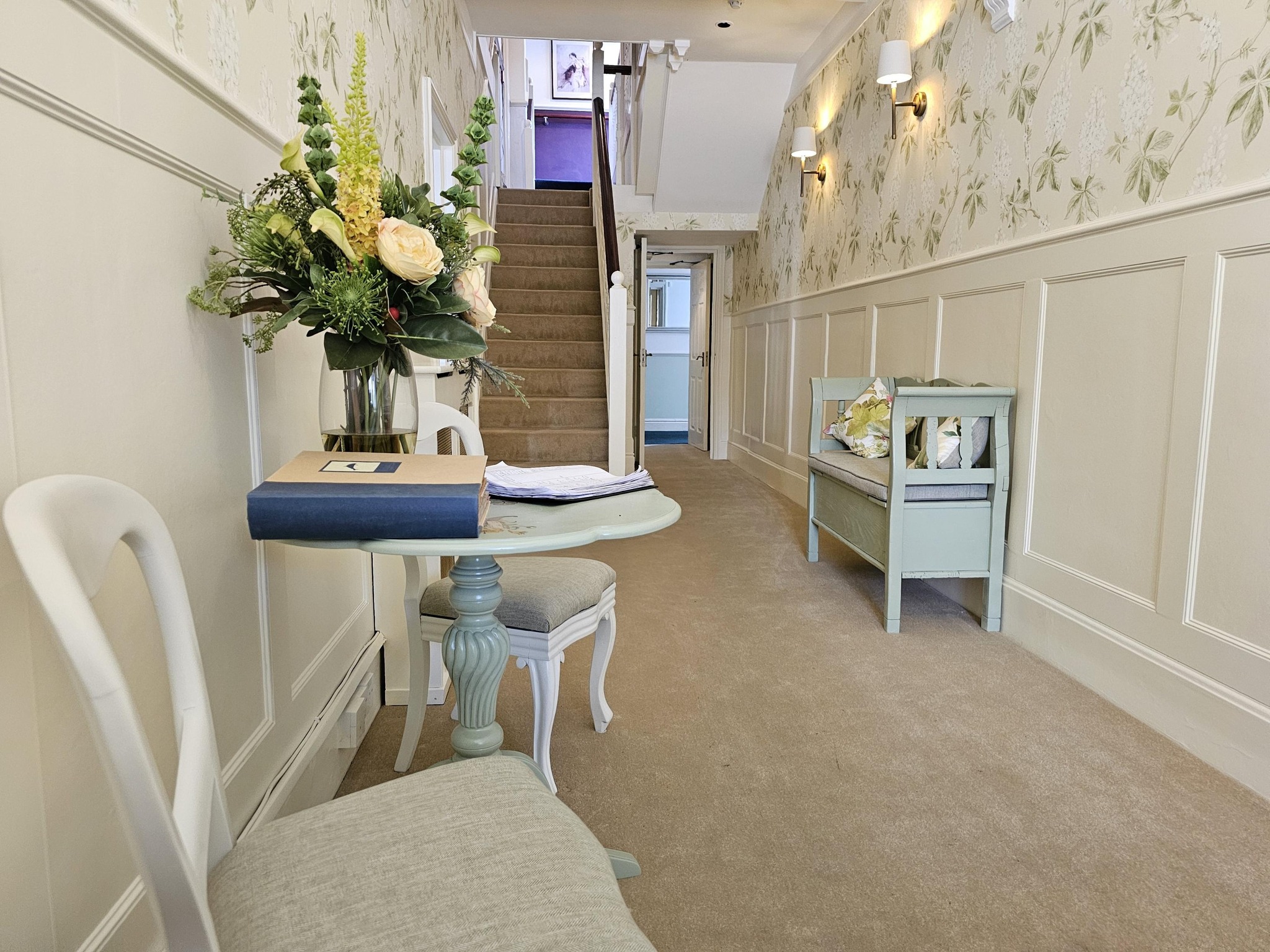 assets/Derriford-CP/RenaissanceInteriors_DerrifordHouse_Hallway1.jpg 02