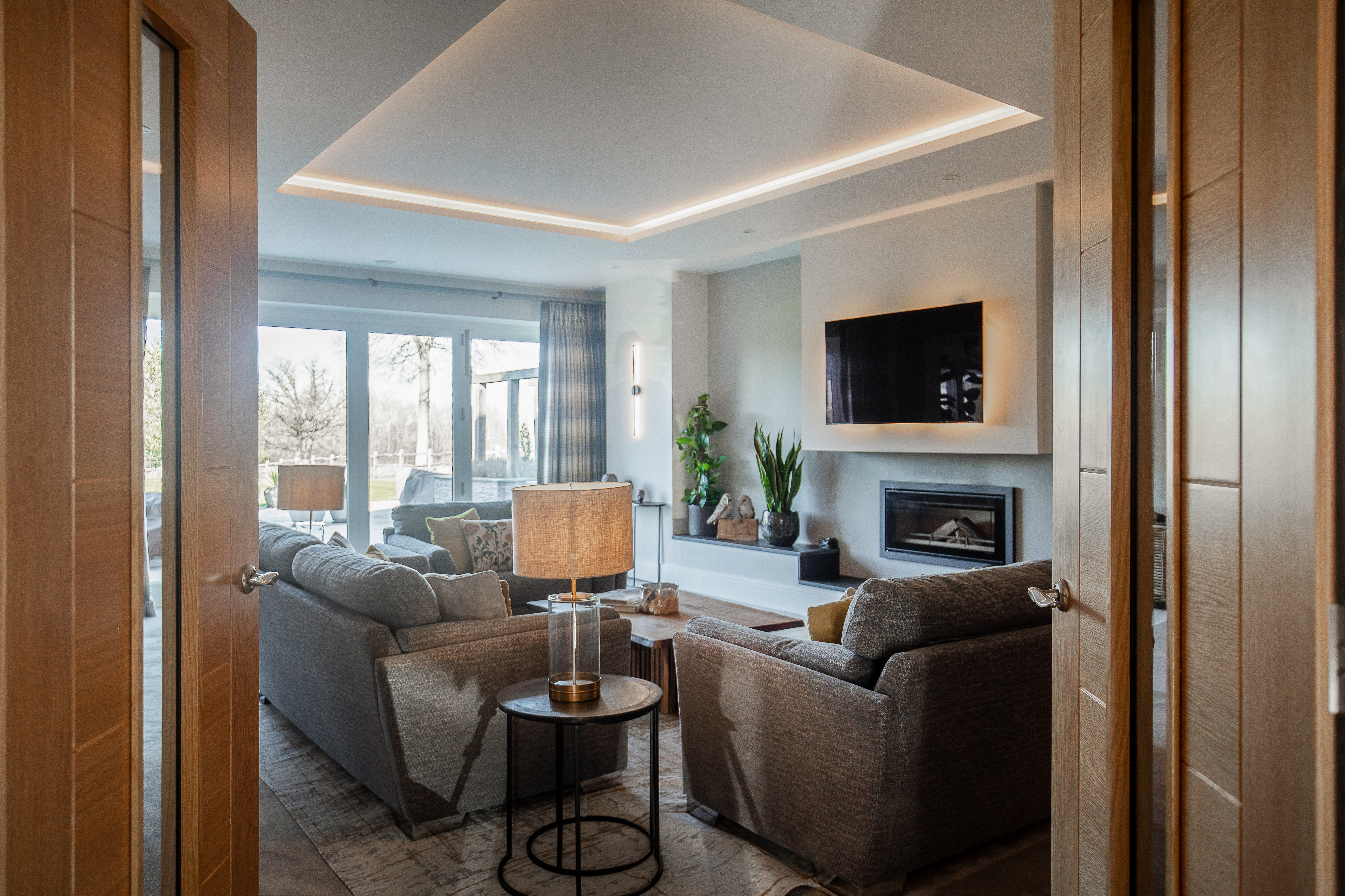 images/projects/Acorns/RenaissanceInteriors_CuratedDrawingRoom15.jpg 08