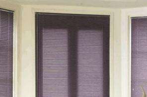 Venetian blinds doors