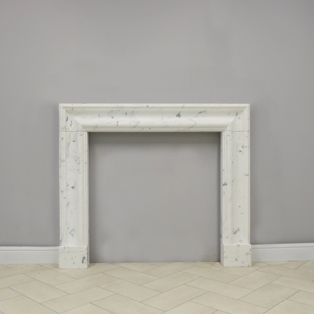 Bolection Bianca Carrara - Honed