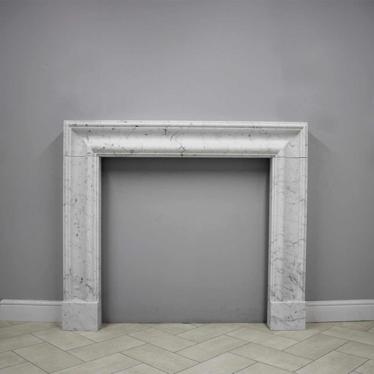 Bolection Bianca Carrara - Honed