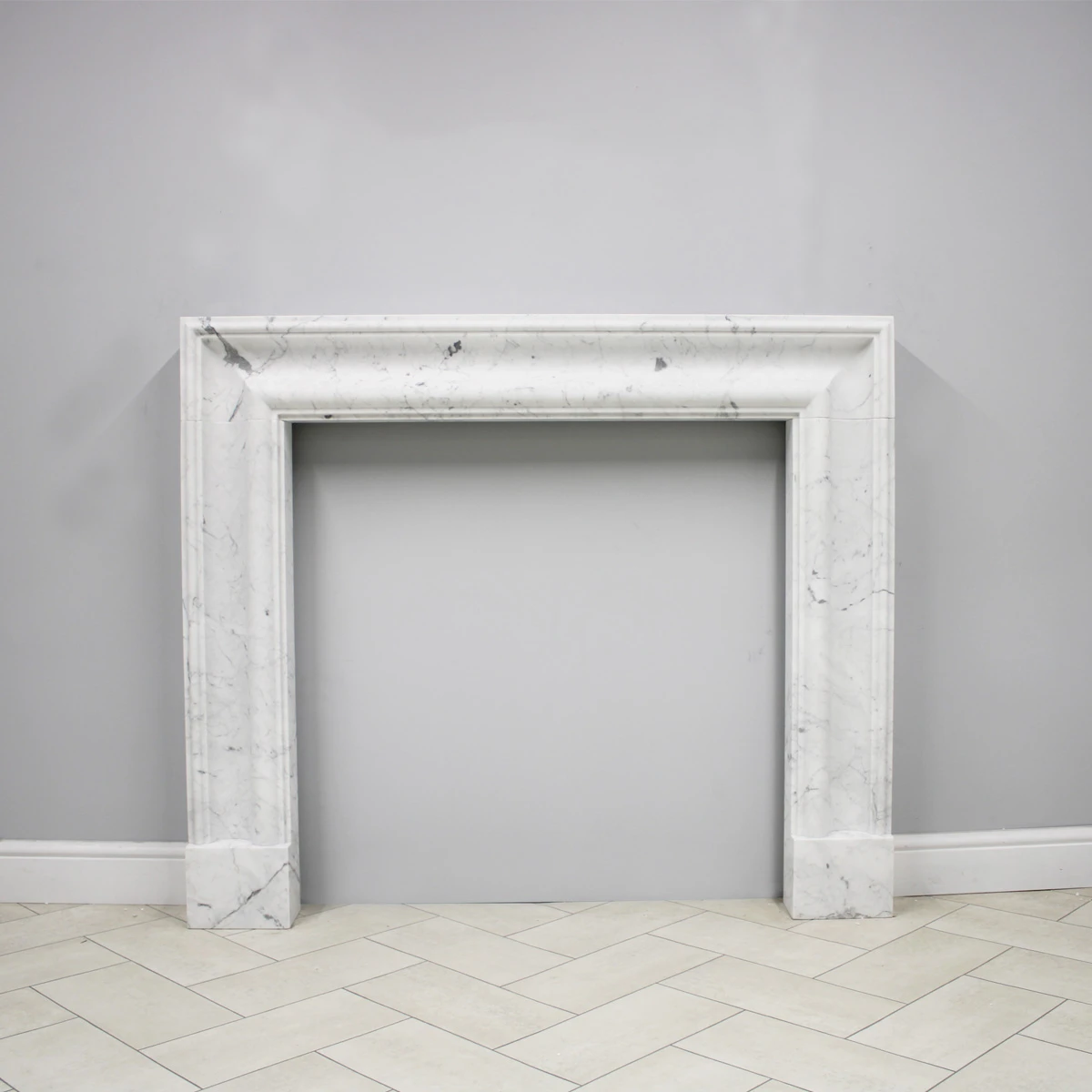 Bolection Bianca Carrara - Honed