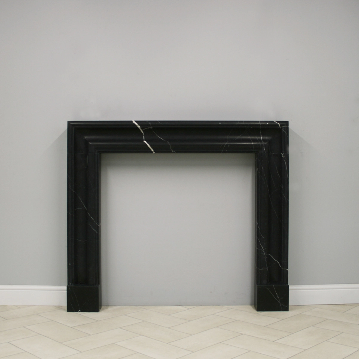 Bolection Nero Marquina - Honed