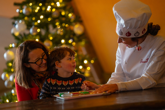 Gingerbread decorating at William's Den