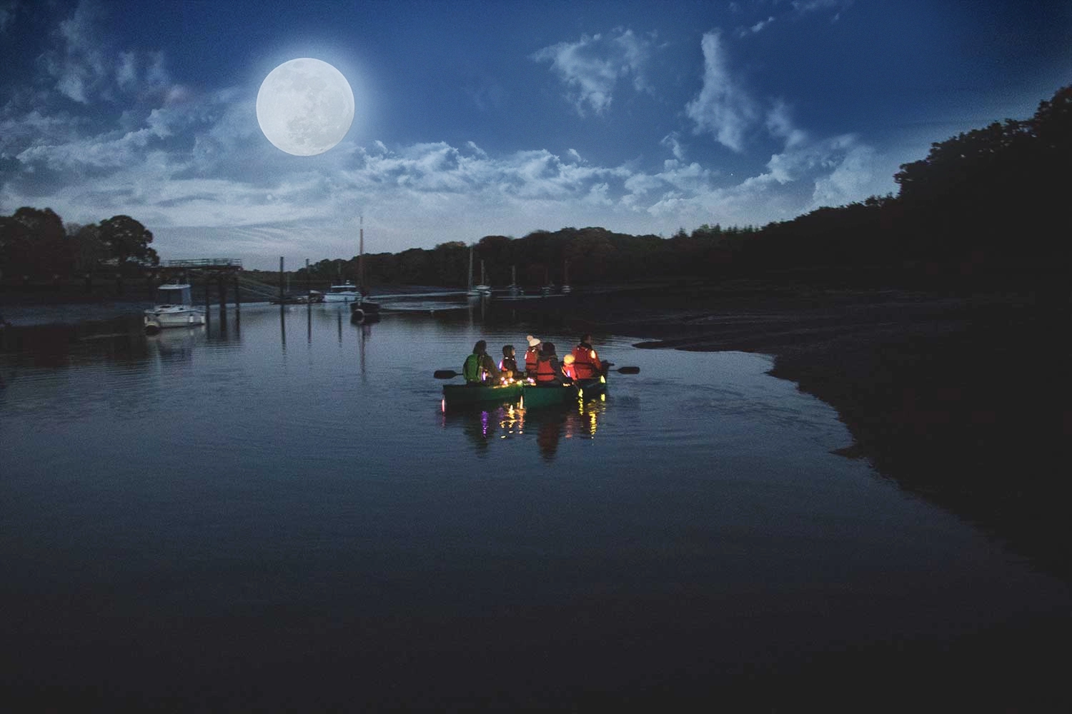 Family Canoeing on the Beaulieu River.