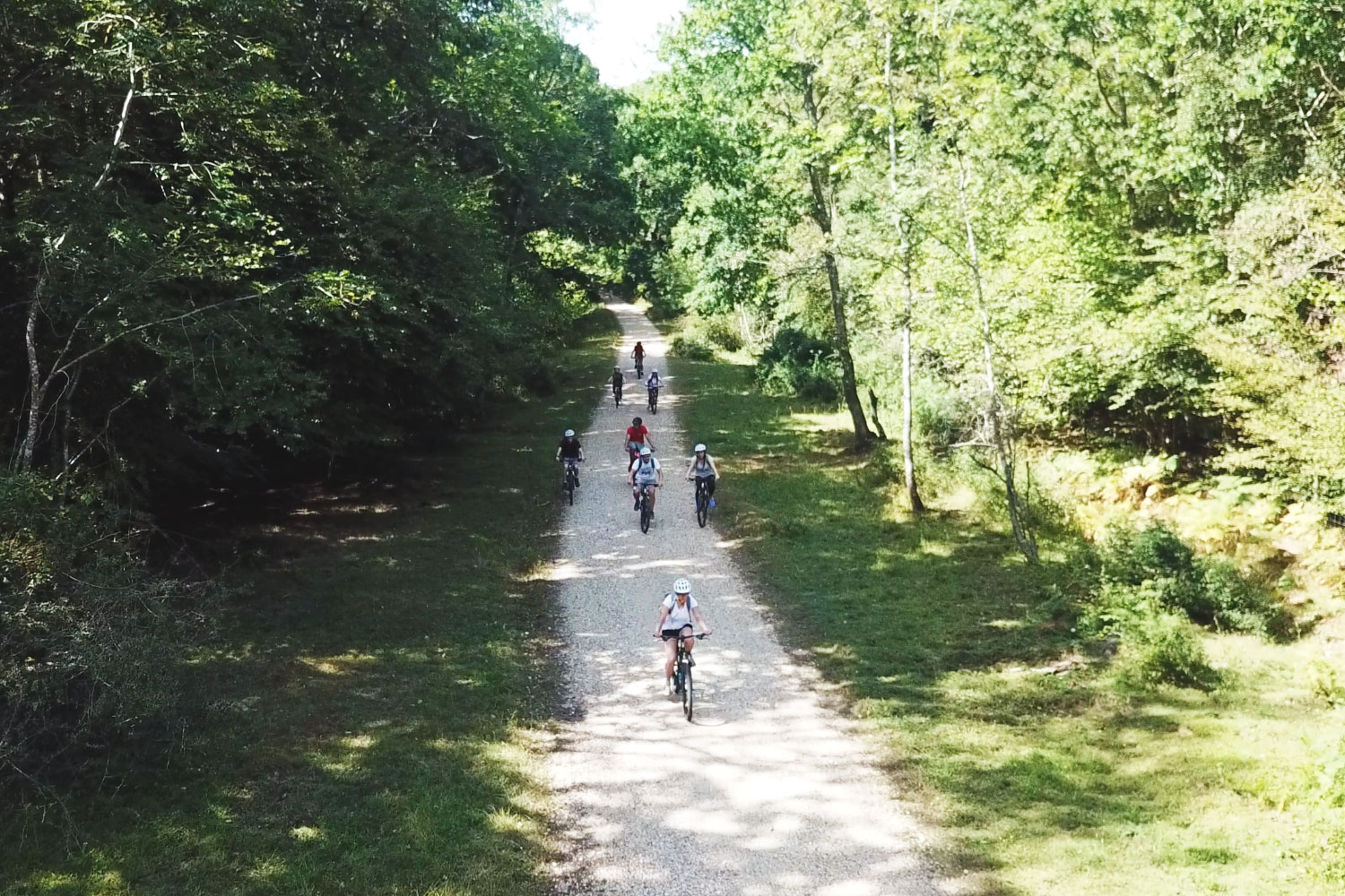 A couple enjoying New Forest bike hire.