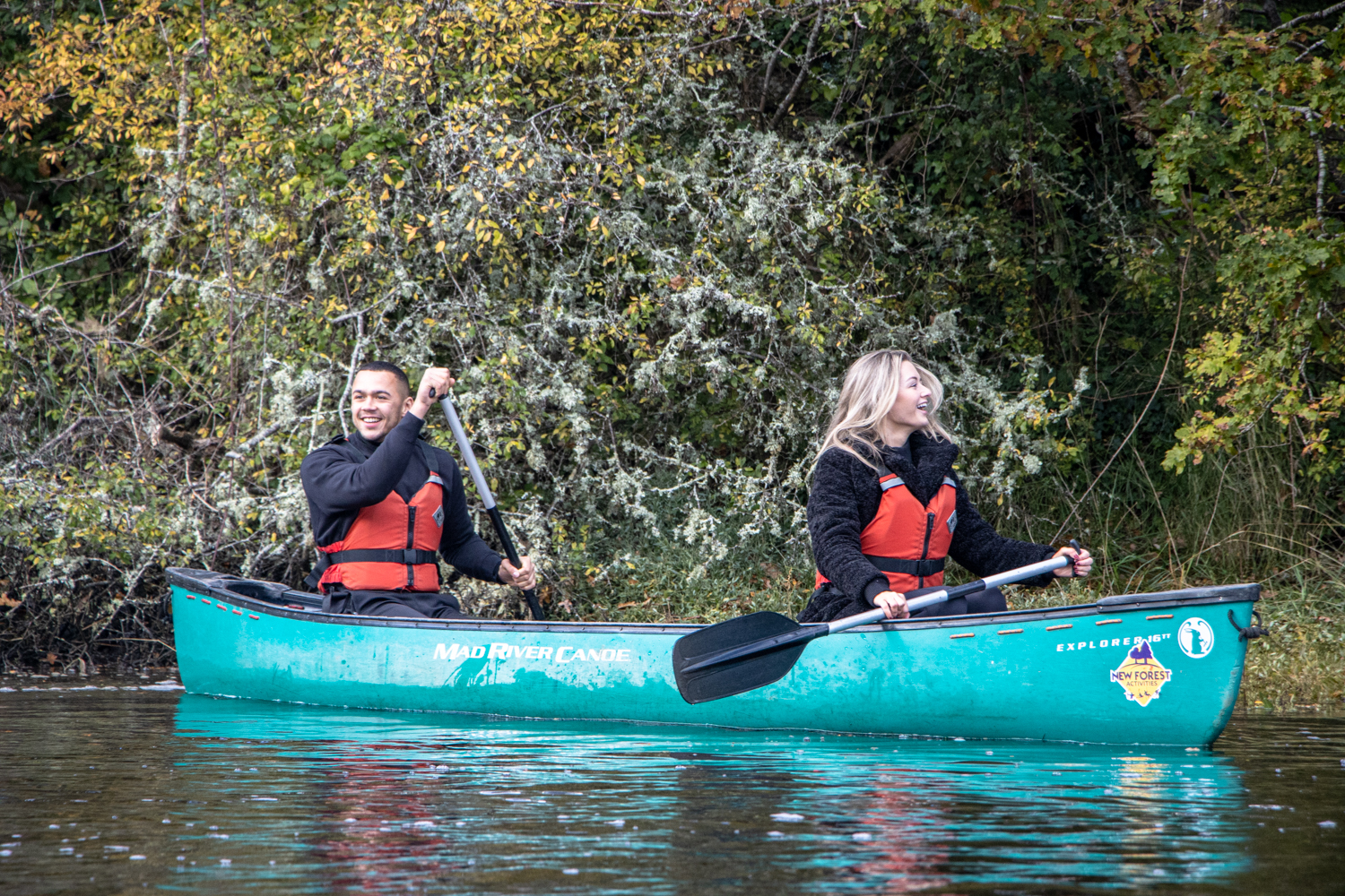 Family Canoeing on the Beaulieu River.