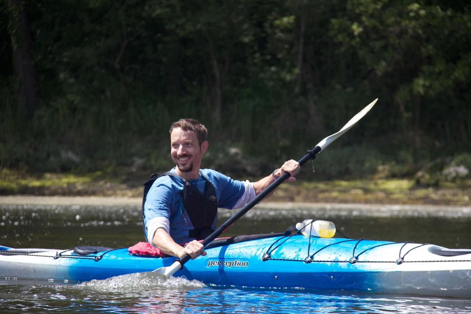 Family Canoeing on the Beaulieu River.