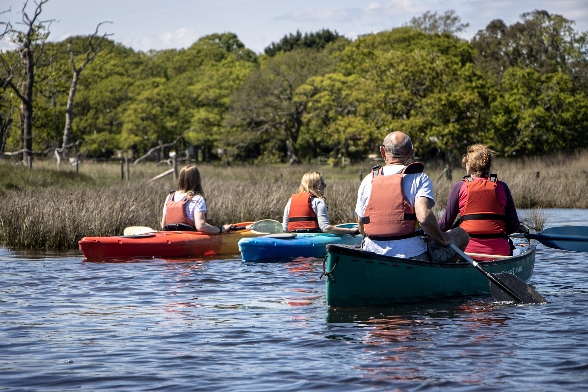 Whats the Difference Between a Canoe and a Kayak?