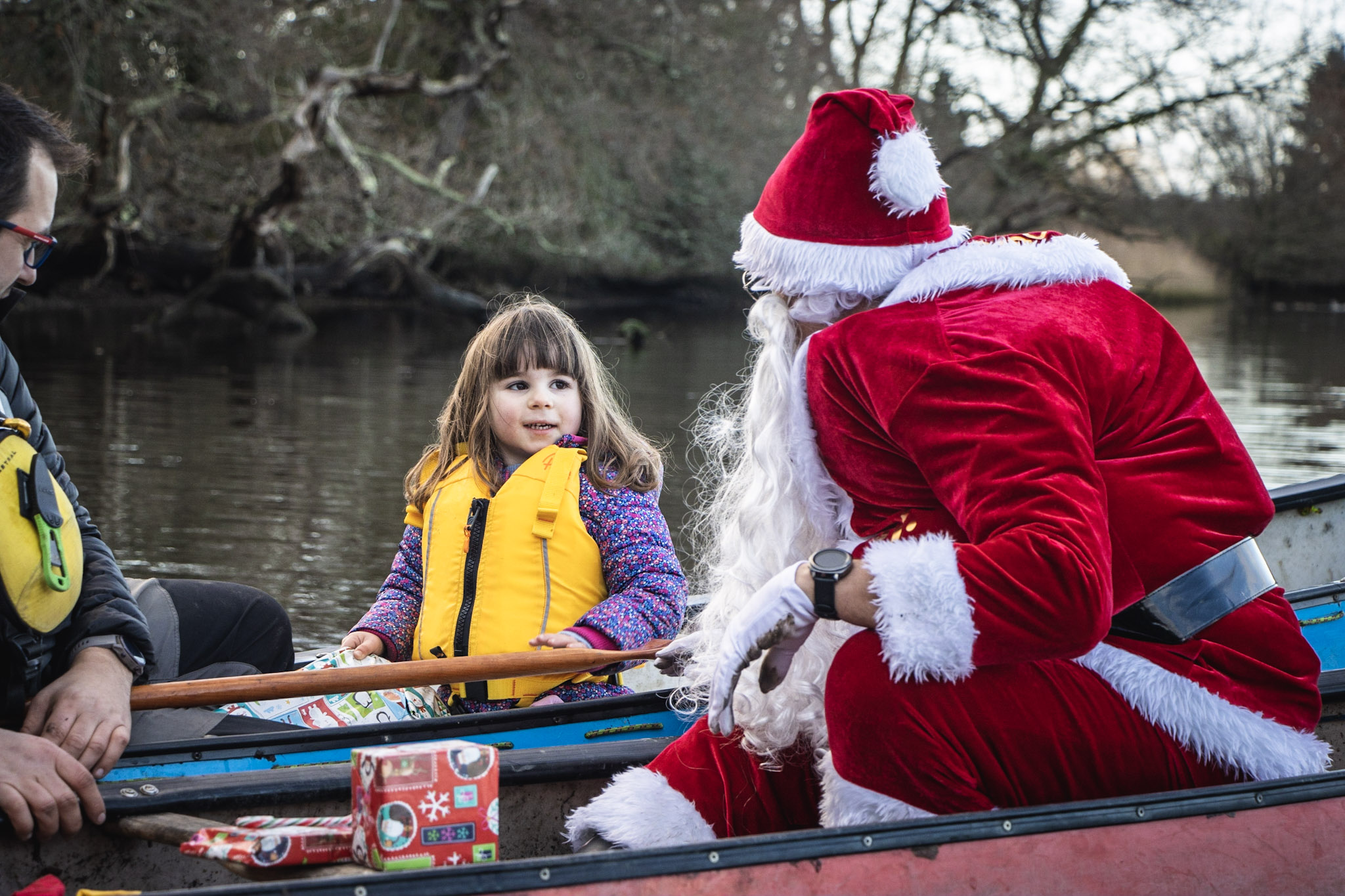 Meet Santa Canoe Paddle in the New Forest