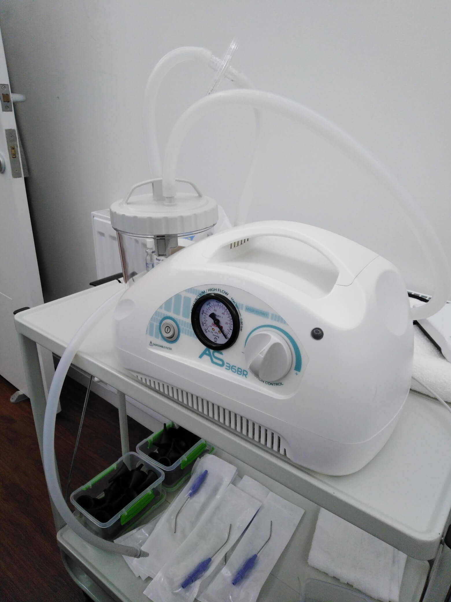 ear cleaning machine with camera