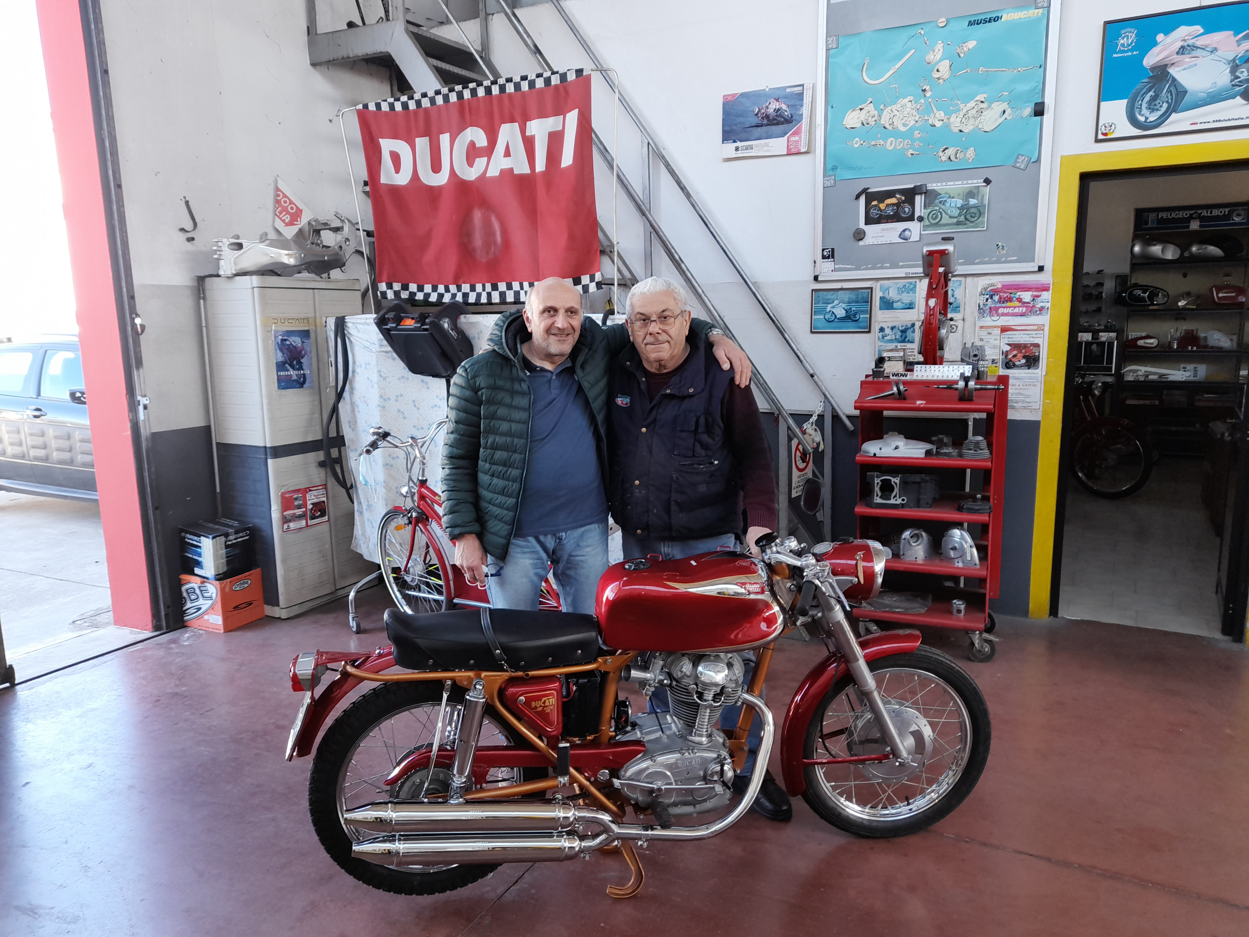 ducati elite 3