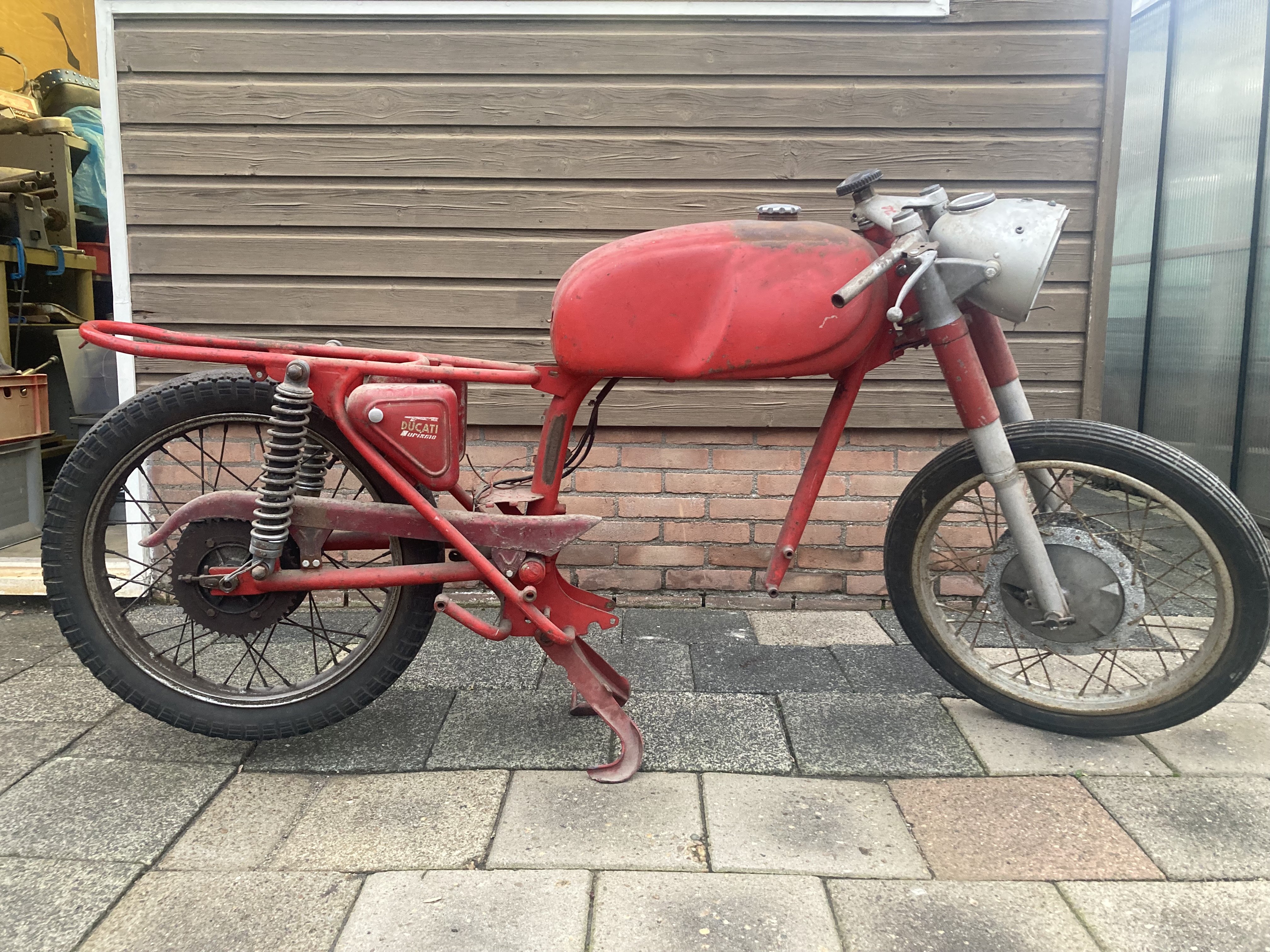 ducati 250 mach 1 01