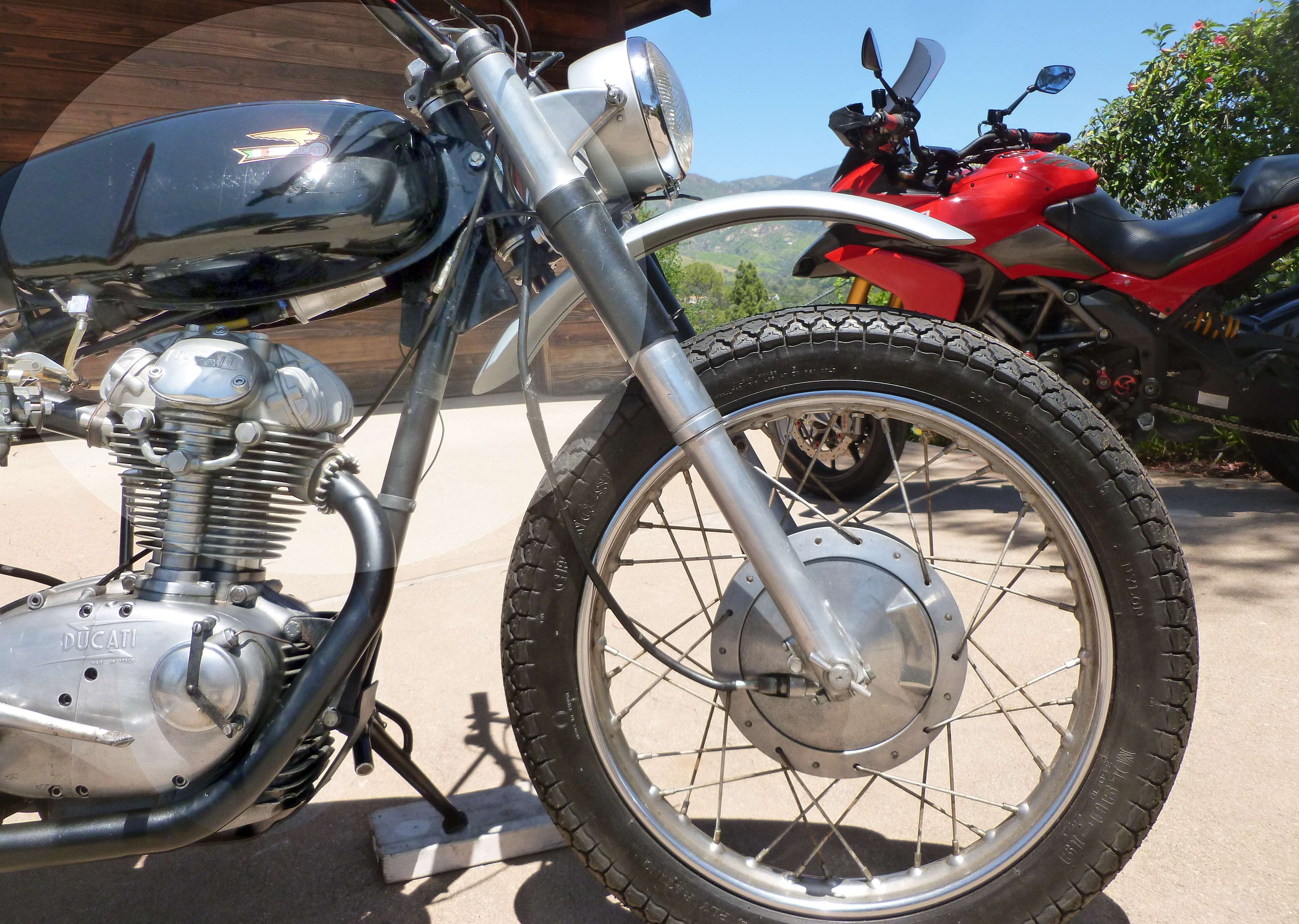 Ducati 1965 Scrambler 250 Narrow case 3
