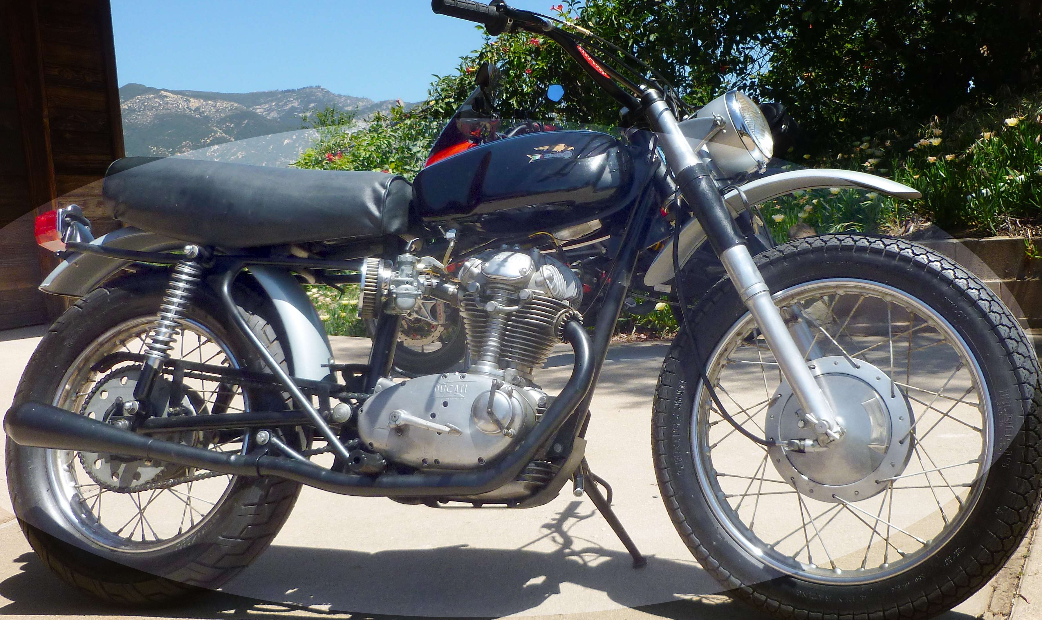 Ducati 1965 Scrambler 250 Narrow case 5