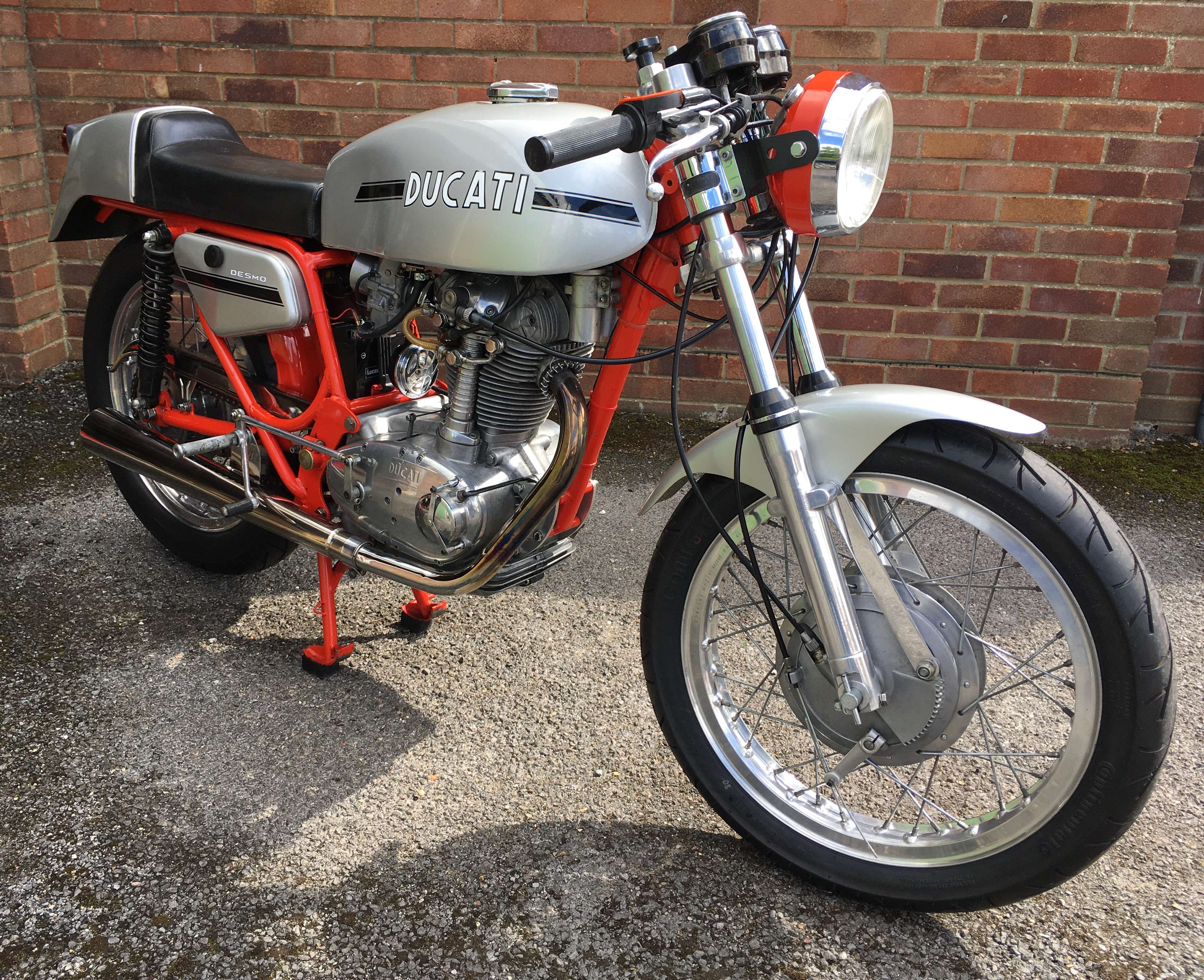 Ducati 450 Desmo 1972 6