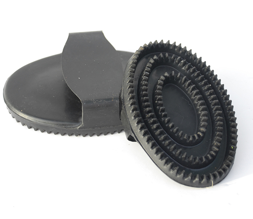 Traditional Small Rubber Curry Comb
