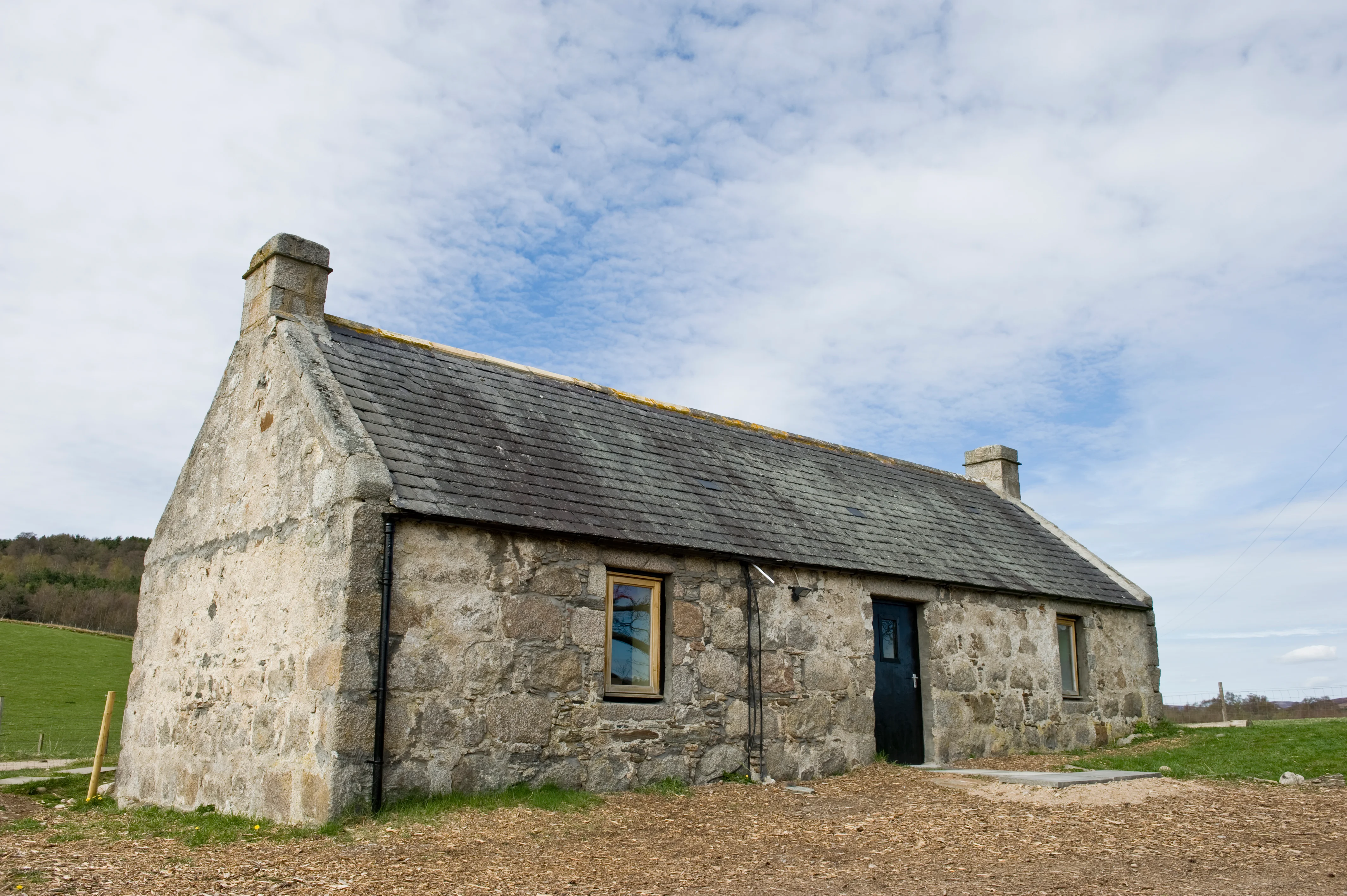 Glenbeg Bothy exterior