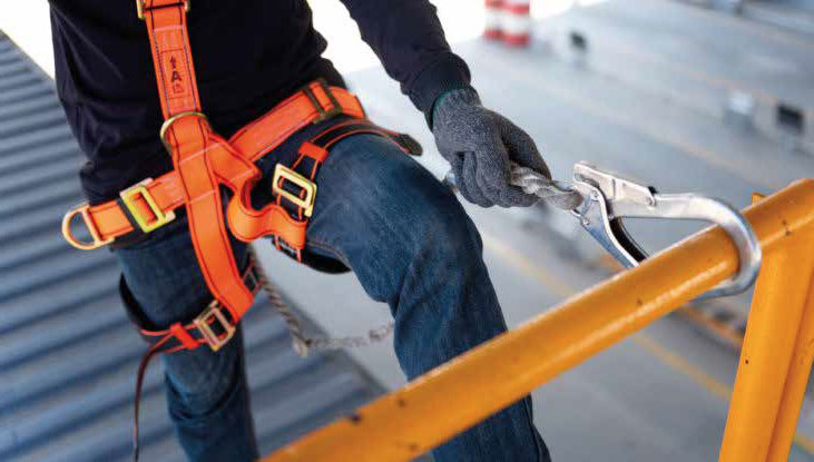 Travaux en hauteur - Port du harnais