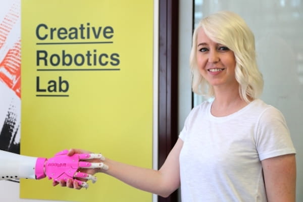 UNSW | Votre nouveau collègue de travail est un robot | Australie Mag