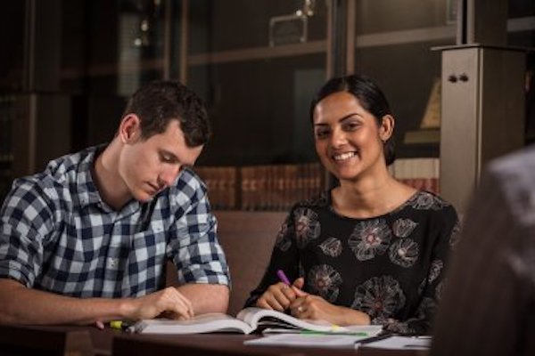 UQ | Bourses d'études pour les étudiants en droit | Australie Mag