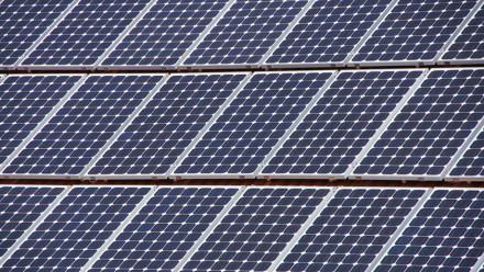 Le solaire et l'éolien ont gagné la course des énergies renouvelables