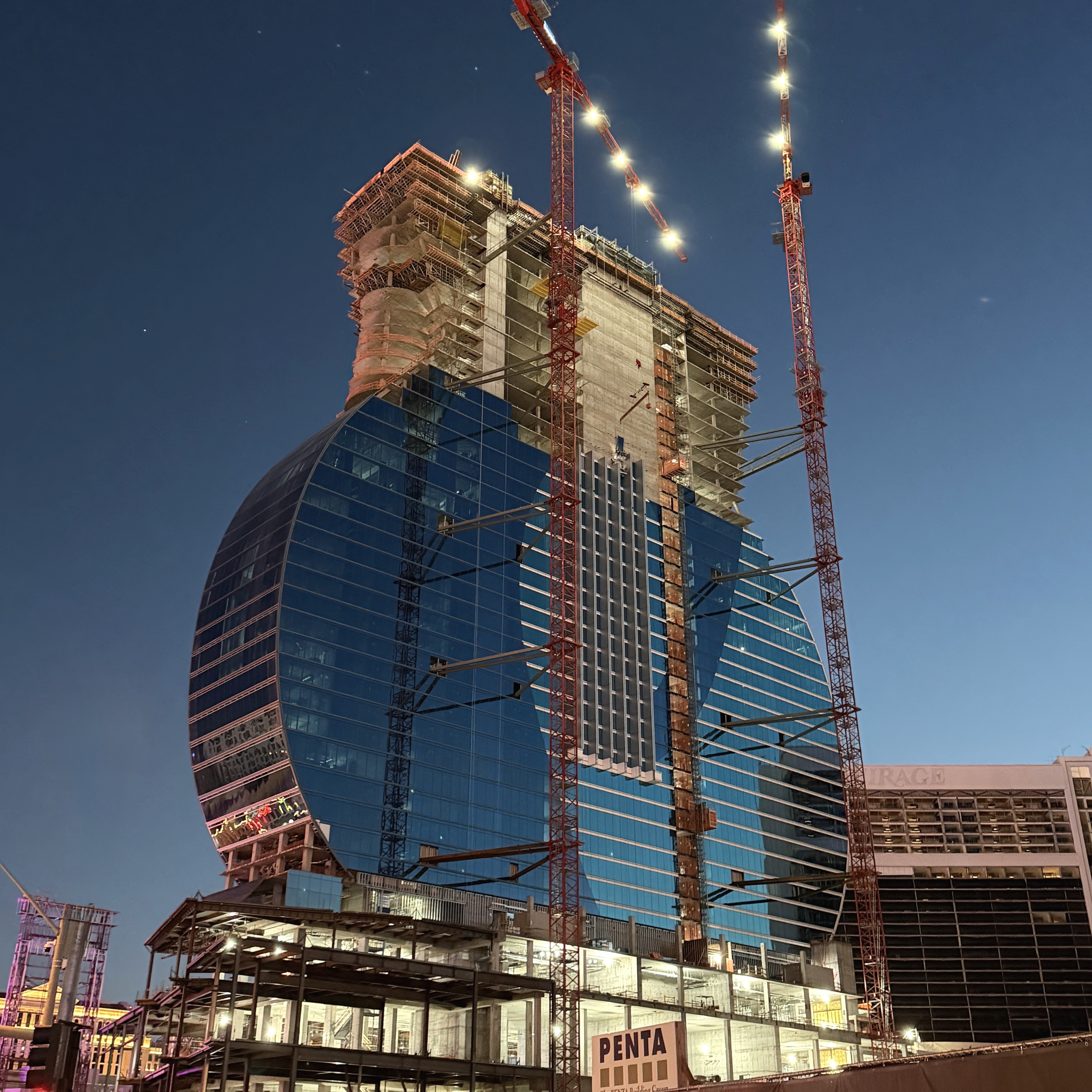 Photo representing the 'Hard Rock Hotel rises above Las Vegas' article
