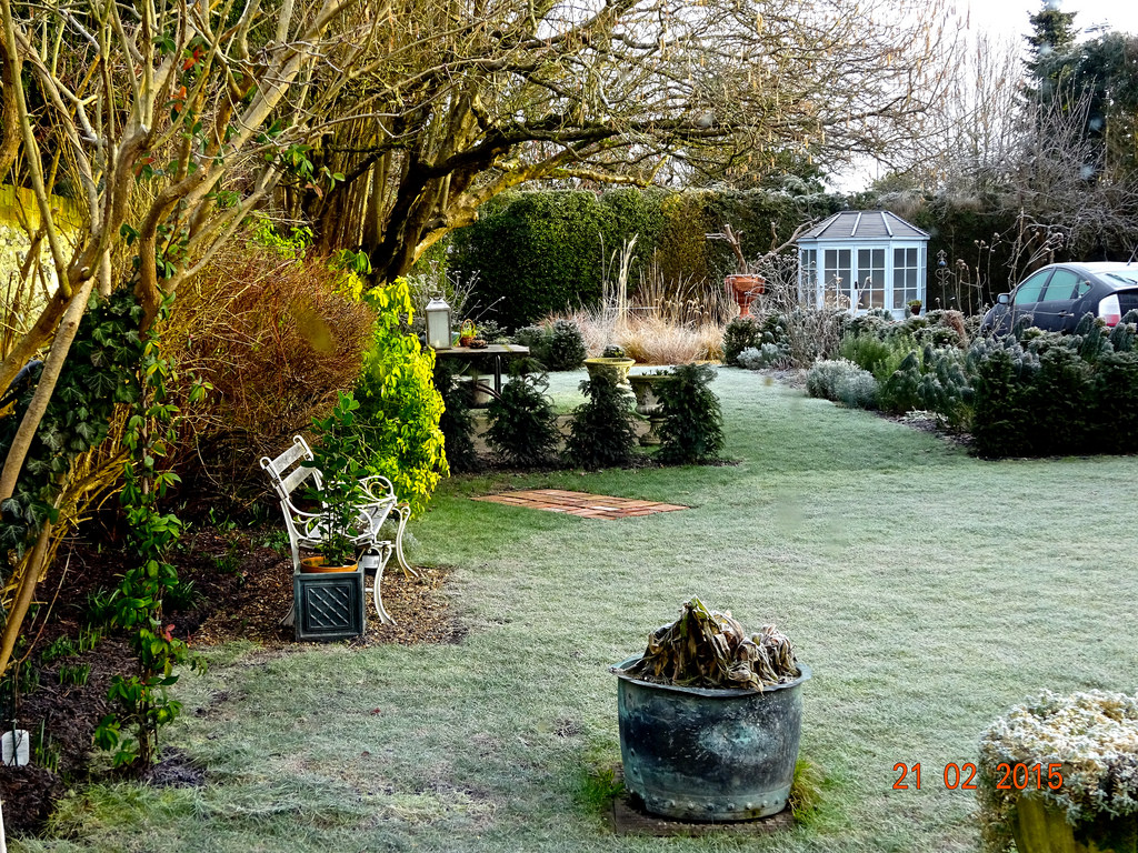 Landscaping Materials For A Spring Spruce Up