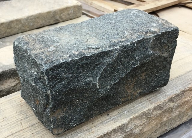 Rivar Black Granite Setts 200 x100 x100