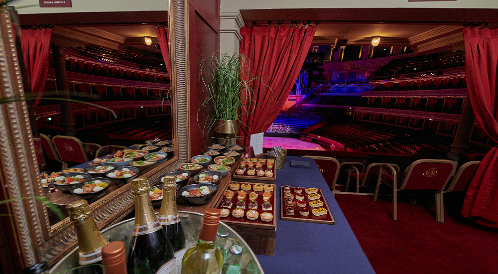 Images/Package_Images/Concerts-and-Festivals/Venues/Royal-Albert-Hall/Grand%20Tier%201000%20x%20550.png