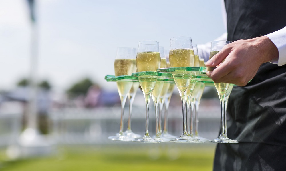 Images/Package_Images/Henley-Royal-Regatta/Champagne-henley.jpg