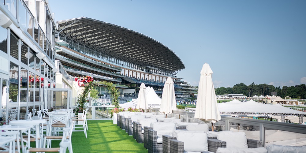 Images/Package_Images/Horse-Racing/Royal-Ascot/2024/Packages-Images/Lawn Club 1000 x 500.jpg