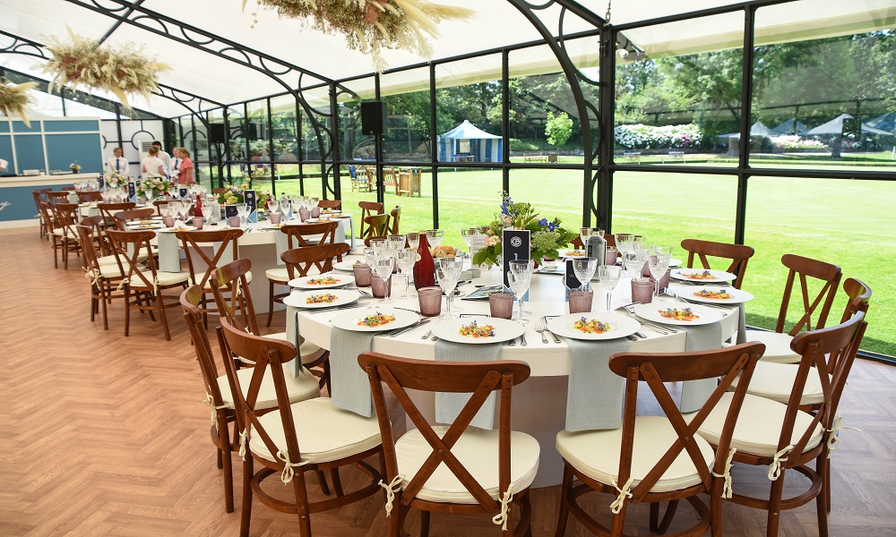 Images/Package_Images/Tennis/Hurlingham-Tennis-Classic/2024/GATC24%20Orangery%20Table%20Setting%20With%20Starter%20Shot%201000%20x%20600.jpg