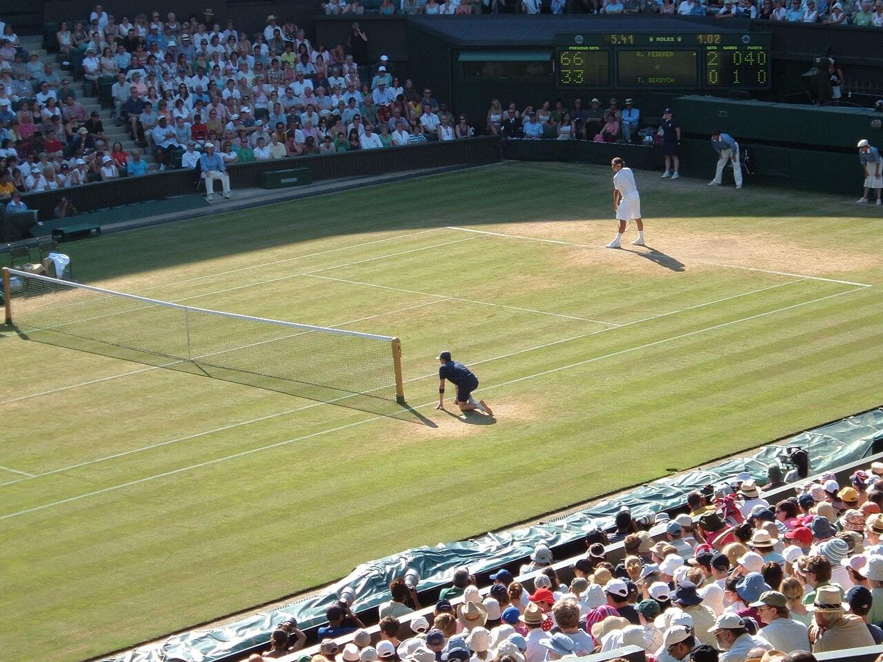 Picture of Roger Federer at Wimbledon