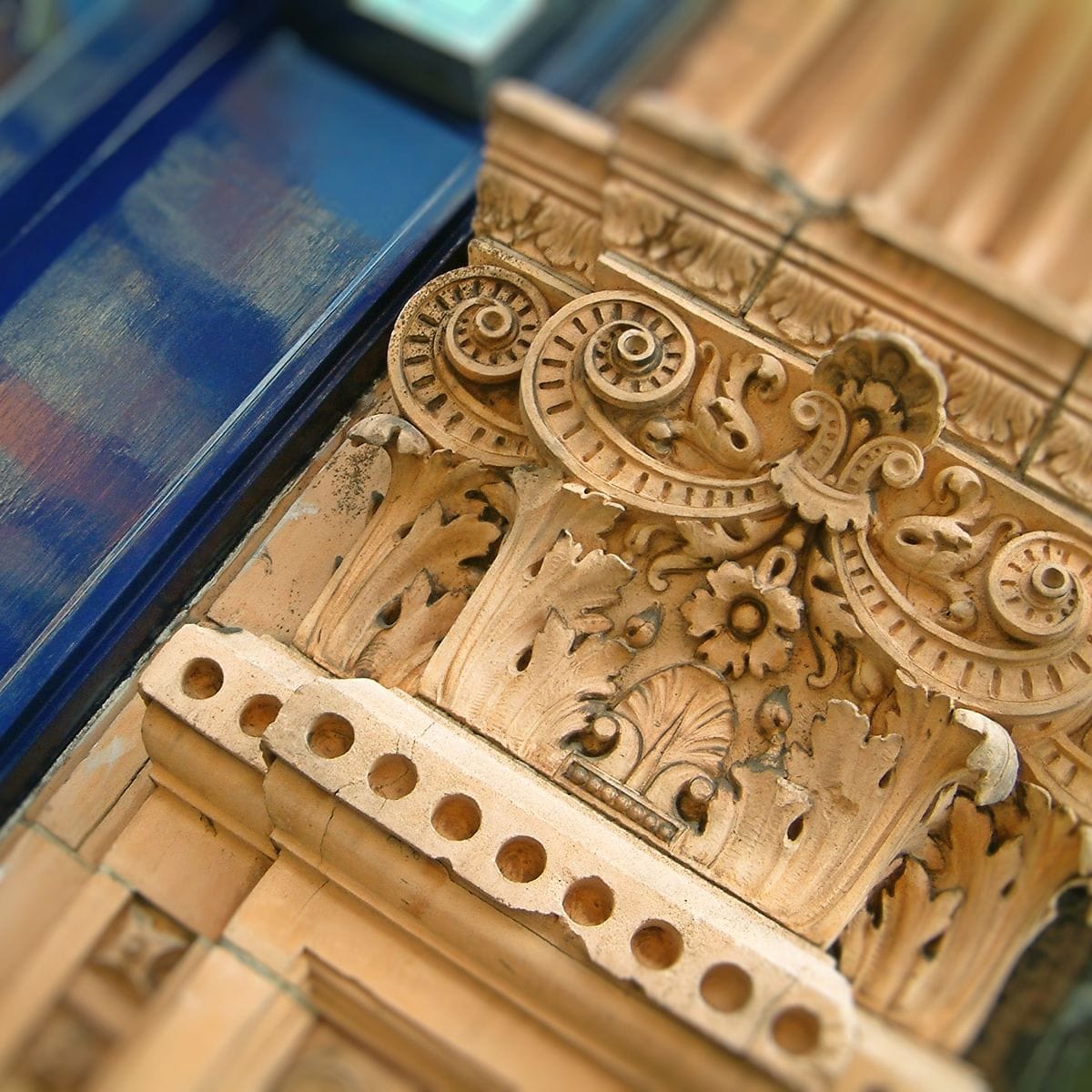 Unique Victorian architectural features at Mark Glenn's Mount Street, London location in 2005