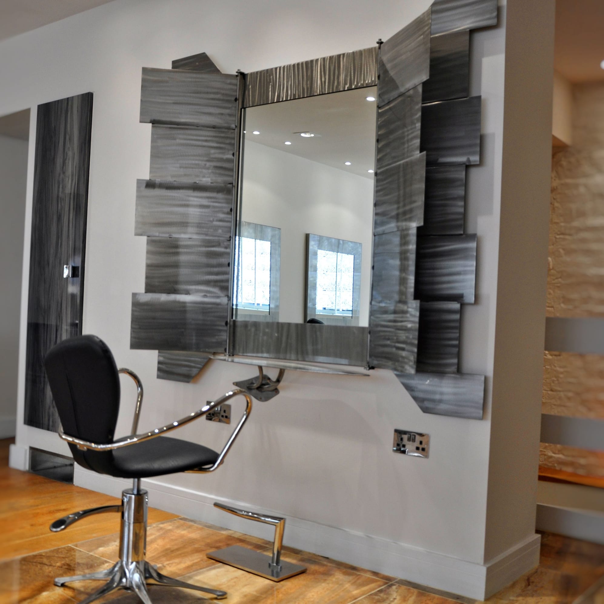 One-of-a-kind mirrors with optional cover-up shades at Mark Glenn's female hair loss studio, London