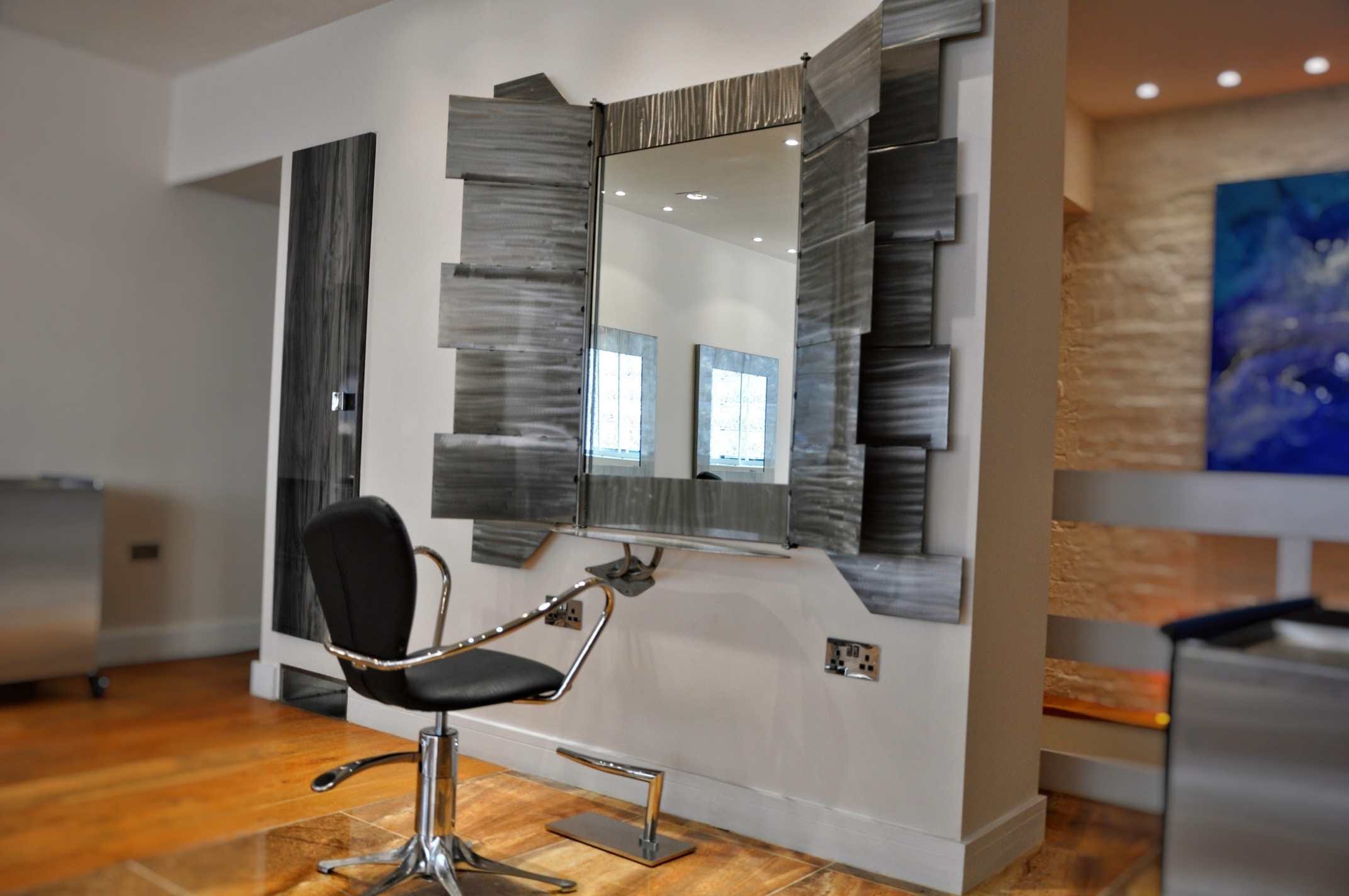18 luxurious and spacious styling stations at Mark Glenn's London Hair Extensions Studio