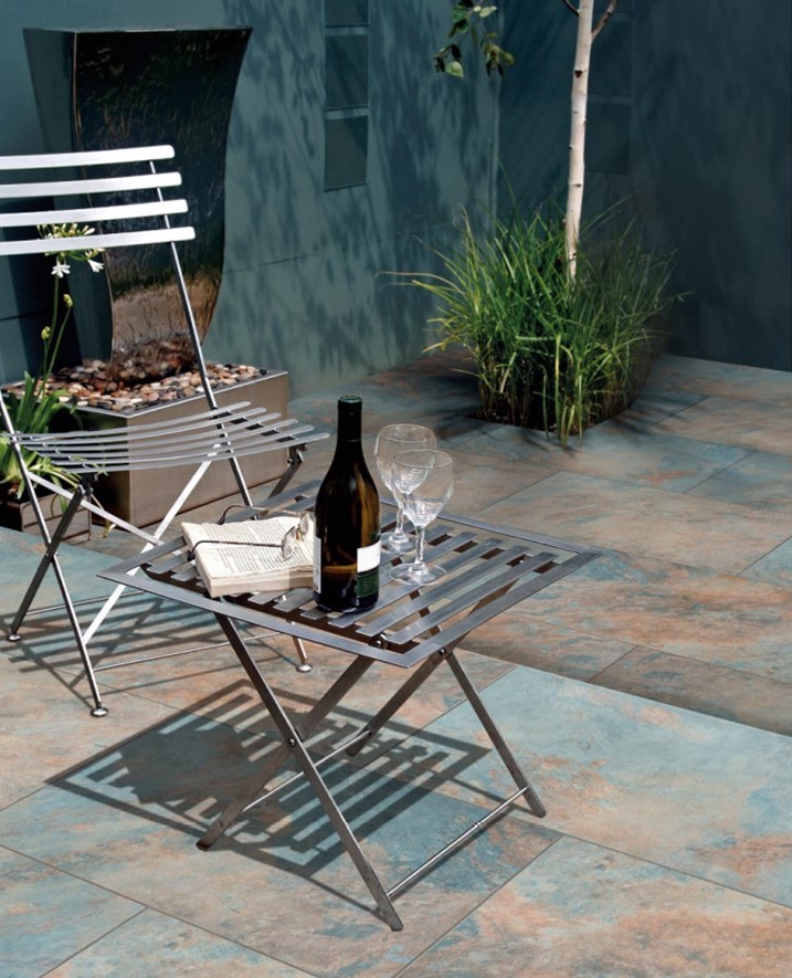 Minster Rust porcelain patio