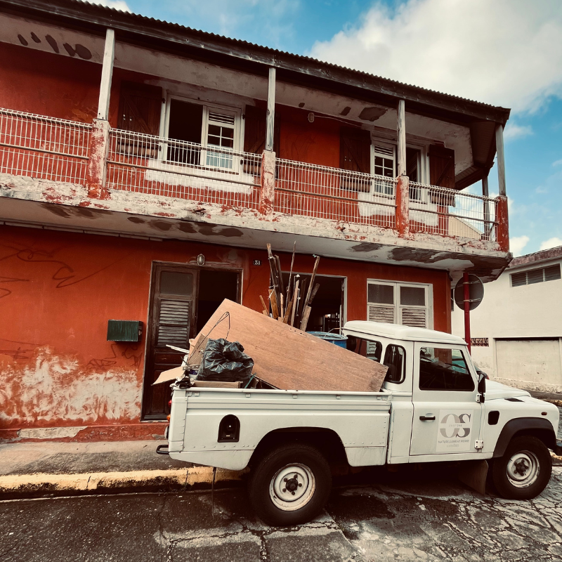 pierre-naturelle-des-templiers-beige-brossee-omstone-caraibes-martinique