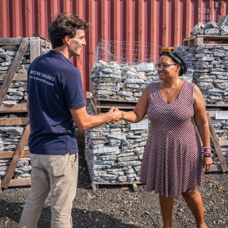 pierre-naturelle-des-templiers-beige-brossee-omstone-caraibes-martinique