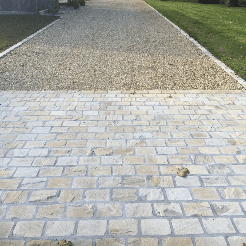 paves-pierre-naturelle-gres-beige-omstone-caraibes-martinique