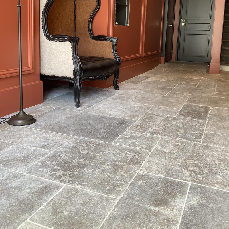 pierre-naturelle-des-templiers-beige-interieur-omstone-caraibes-martinique